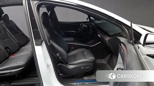 Tesla Model X 2023 Белый из Кореи, фото 2