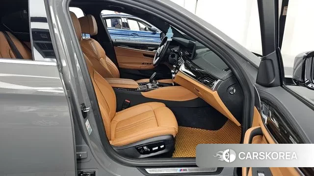 BMW 5 Series (G30) 2021 Серый из Кореи, фото 2