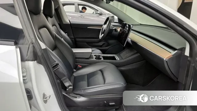 Tesla Model 3 2021 Белый из Кореи, фото 2