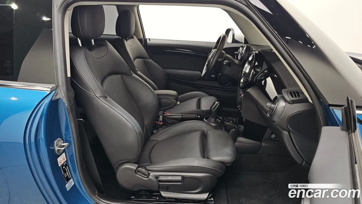 Mini Cooper 2021 Синий из Кореи, фото 2