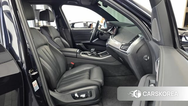 BMW X5 (G05) 2021 Черный из Кореи, фото 2