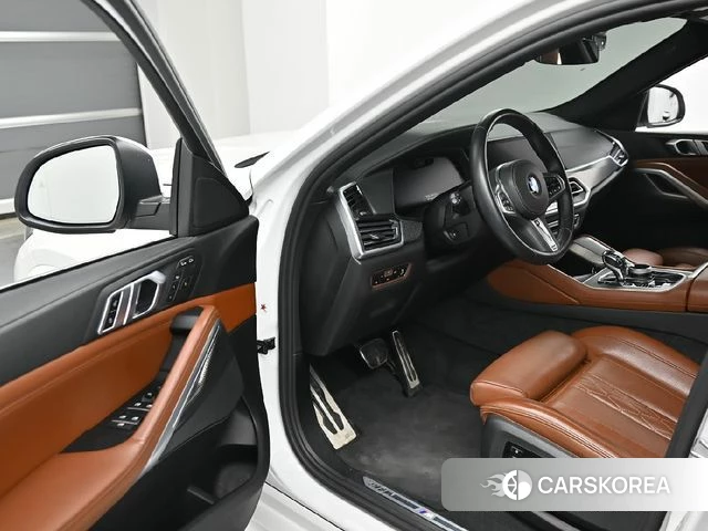 BMW X6 (G06) 2022 Белый из Кореи, фото 2