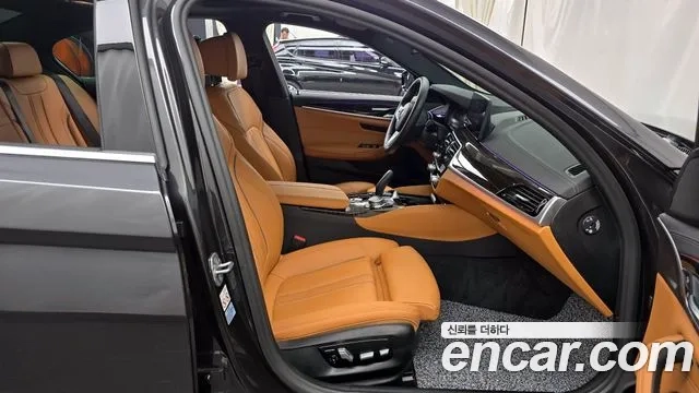 BMW 5 Series (G30) 2020 Серый из Кореи, фото 2