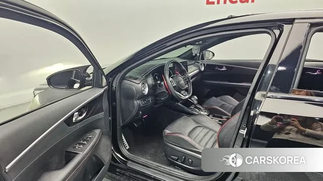 Kia The New K3 2nd generation 2022 Черный из Кореи, фото 2