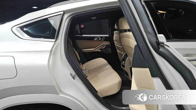 BMW X6 (G06) 2021 Белый из Кореи, фото 2