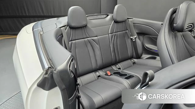 Mercedes-Benz CLE-Class C236 2024 Белый из Кореи, фото 2