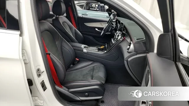 Mercedes-Benz GLC-Class X253 2023 Белый из Кореи, фото 2