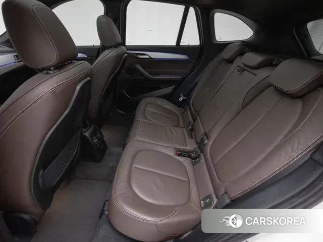 BMW X1 (F48) 2021 Белый из Кореи, фото 2