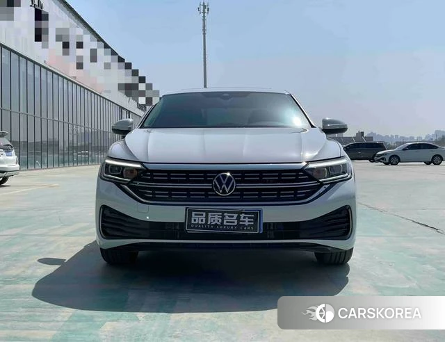 Volkswagen Sagitar 2025 Белый из Китая, фото 2