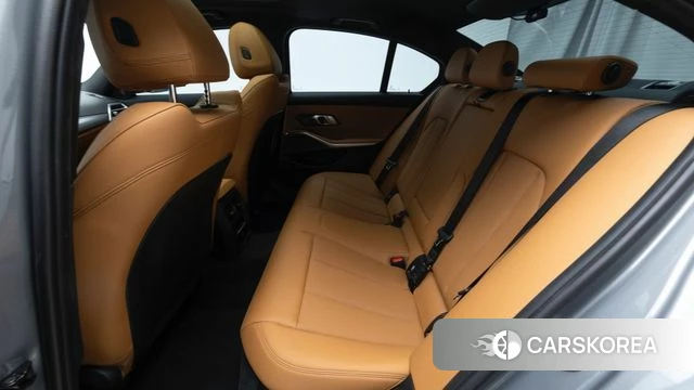 BMW 3 Series (G20) 2025 Серебристо-серый из Кореи, фото 2