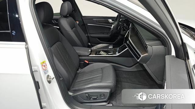 Audi A6 (C8) 2023 Белый из Кореи, фото 2