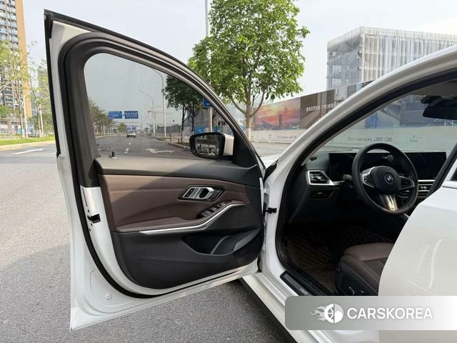 BMW i3 2024 Белый из Китая, фото 2
