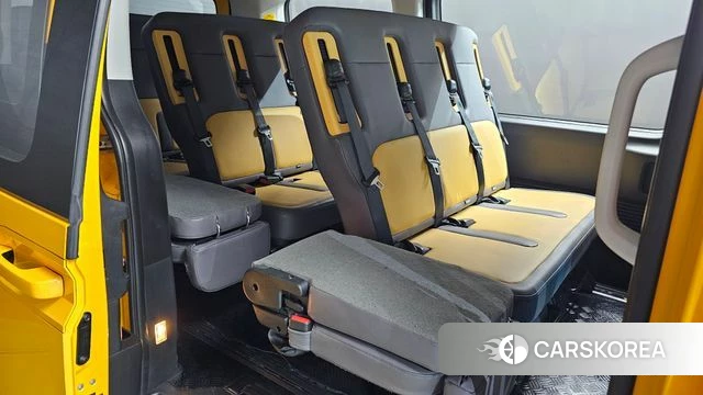 Hyundai Staria 2025 Желтый из Кореи, фото 2