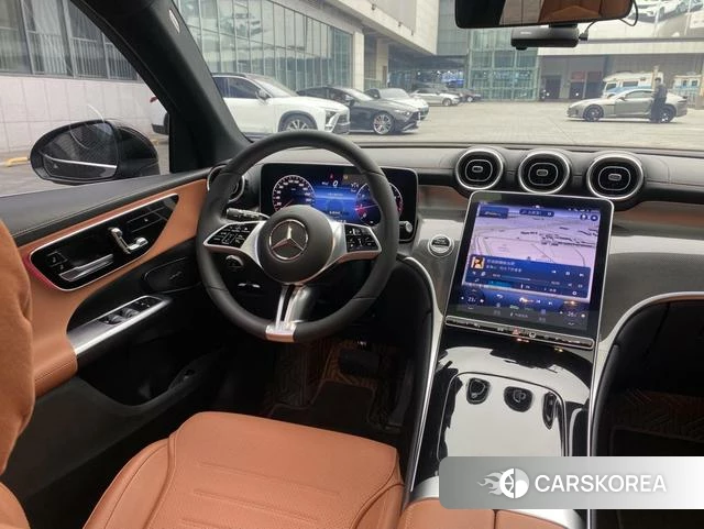 Mercedes-Benz GLC 2023 Черный из Китая, фото 2