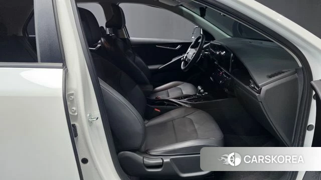 Kia Di Ol Nu Niro 2022 Белый из Кореи, фото 2
