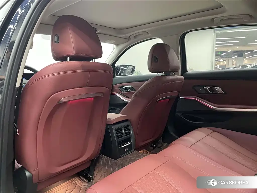 BMW 3 series 2026 Черный из Китая, фото 2