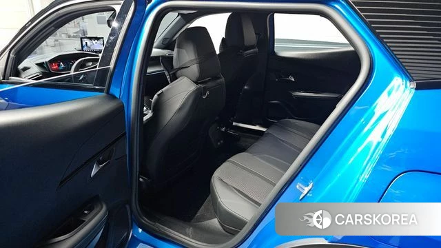 Peugeot e-2008 second generation 2023 Синий из Кореи, фото 2