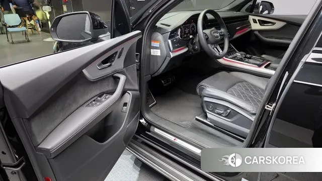 Audi Q7 (4M) 2023 Черный из Кореи, фото 2