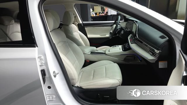 Hyundai The New Grandeur IG Hybrid 2021 Белый из Кореи, фото 2