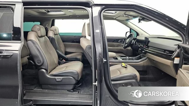 Kia The New Carnival 4th Generation 2024 Серый из Кореи, фото 2