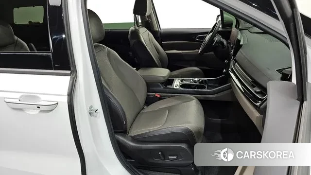 Kia The New Carnival 4th Generation 2023 Белый из Кореи, фото 2