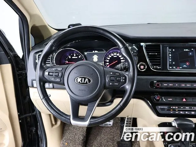 Kia The New Carnival 2019 Черный из Кореи, фото 2