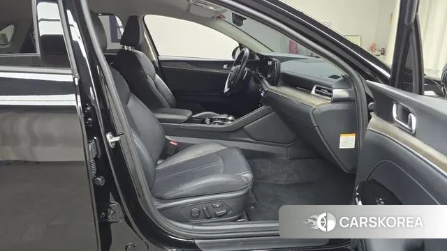 Kia K5 Hybrid 3rd Generation 2023 Черный из Кореи, фото 2