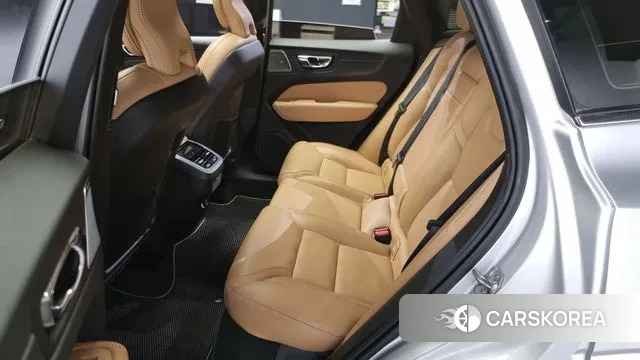 Volvo XC60 second Generation 2020 Серебряный из Кореи, фото 2