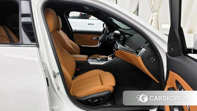 BMW 3 Series (G20) 2024 Белый из Кореи, фото 2