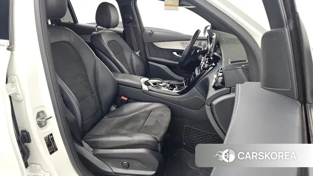 Mercedes-Benz GLC-Class X253 2019 Белый из Кореи, фото 2