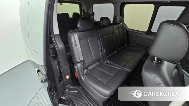 Hyundai Staria 2025 Черный из Кореи, фото 2