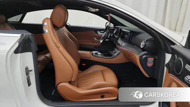 Mercedes-Benz E-Class W213 2018 Белый из Кореи, фото 2