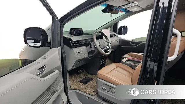 Hyundai Staria 2021 Черный из Кореи, фото 2