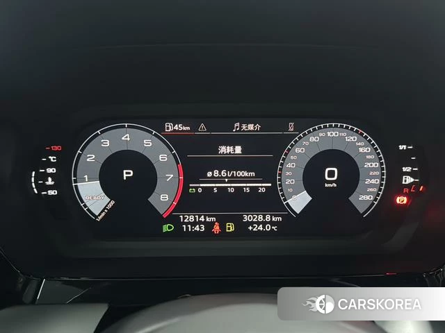 Audi A3 2024 Серебристо-серый из Китая, фото 2