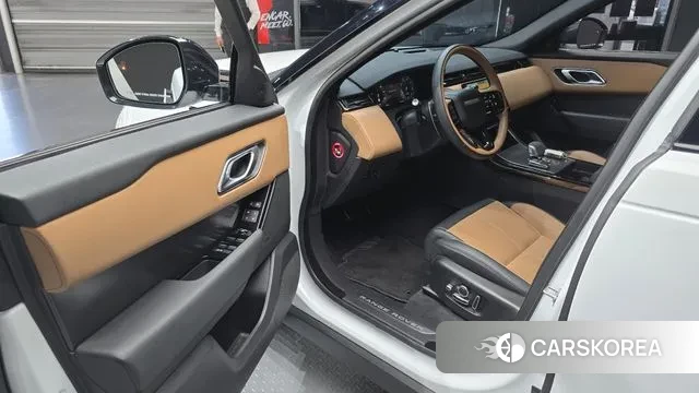 Land Rover Range Rover Velar 2024 Белый из Кореи, фото 2