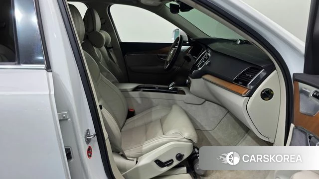 Volvo XC90 second Generation 2020 Белый из Кореи, фото 2