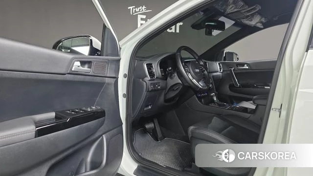 Kia Sportage The Bold 2021 Белый из Кореи, фото 2