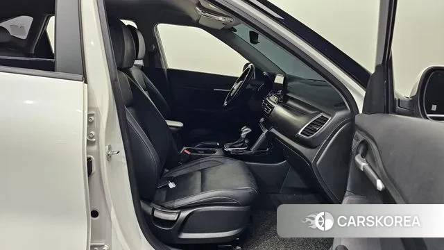 Kia Seltos 2021 Белый из Кореи, фото 2