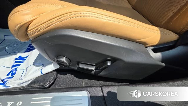 Volvo S90 2023 Белый из Кореи, фото 2