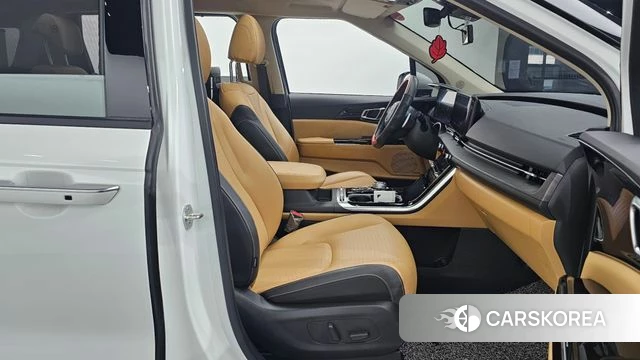 Kia Carnival 4th generation 2023 Белый из Кореи, фото 2