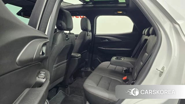 Chevrolet (GM Daewoo) Trailblazer 2023 Белый из Кореи, фото 2