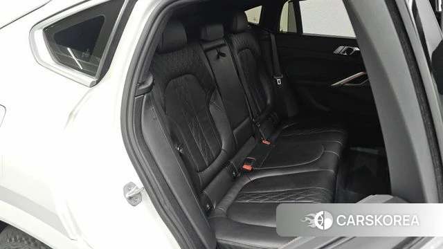 BMW X6 (G06) 2023 Белый из Кореи, фото 2