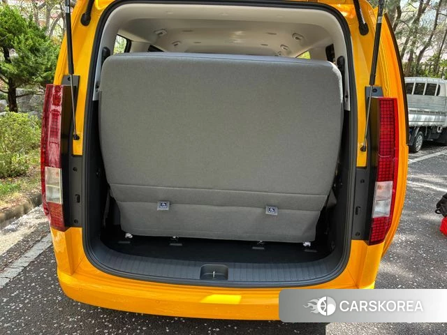 Hyundai Staria 2025 Желтый из Кореи, фото 2