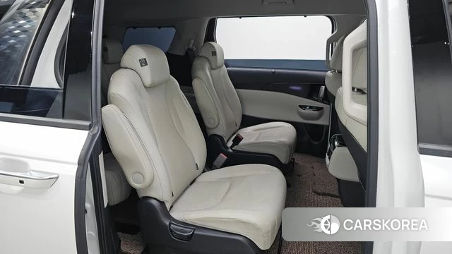 Kia Carnival 4th generation 2023 Белый из Кореи, фото 2
