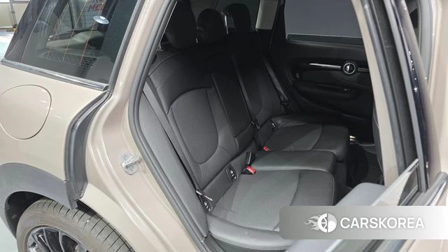 Mini Cooper Clubman 2023 Песочный из Кореи, фото 2