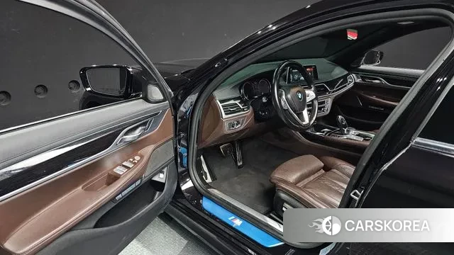 BMW 7 Series (G11) 2018 Серый из Кореи, фото 2