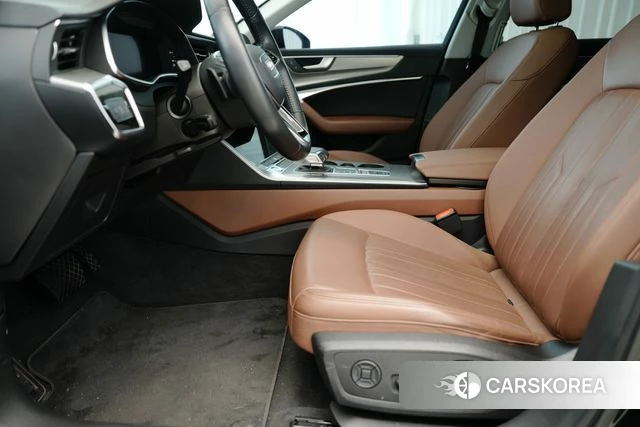 Audi A6 (C8) 2019 Черный из Кореи, фото 2