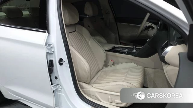 Genesis The New G70 2020 Белый из Кореи, фото 2
