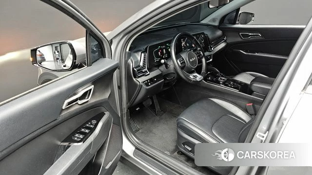 Kia Sportage 5th Generation Hybrid 2022 Серебристо-серый из Кореи, фото 2