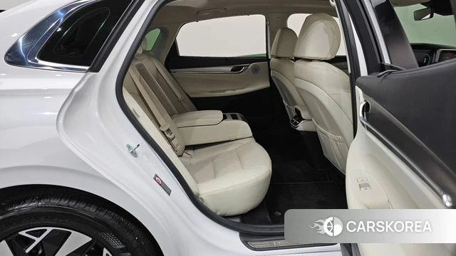 Hyundai The New Grandeur IG Hybrid 2022 Белый из Кореи, фото 2